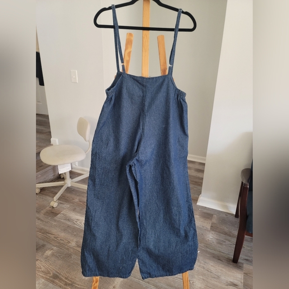 Jean - Picture 3 of 9